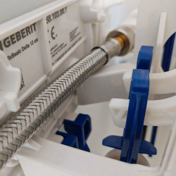 Clip de fixation pour robinet flotteur Typ 333 du réservoir encastré Delta 12 UP100 (245.931.00.1)