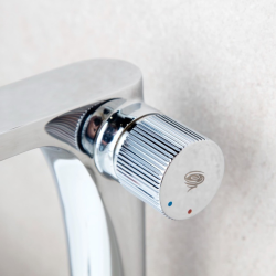 Swiss Aqua Technologies Mélangeur lavabo chromé haut SAT Evolution sans vidage  (SATBSEVO285)